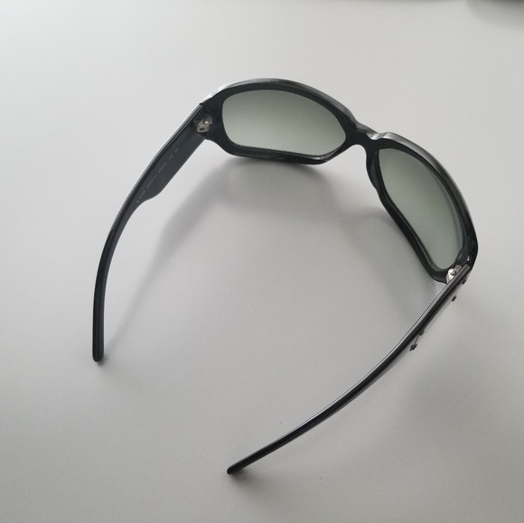 BURBERRY Sunglasses Italy - Picture 8 of 14